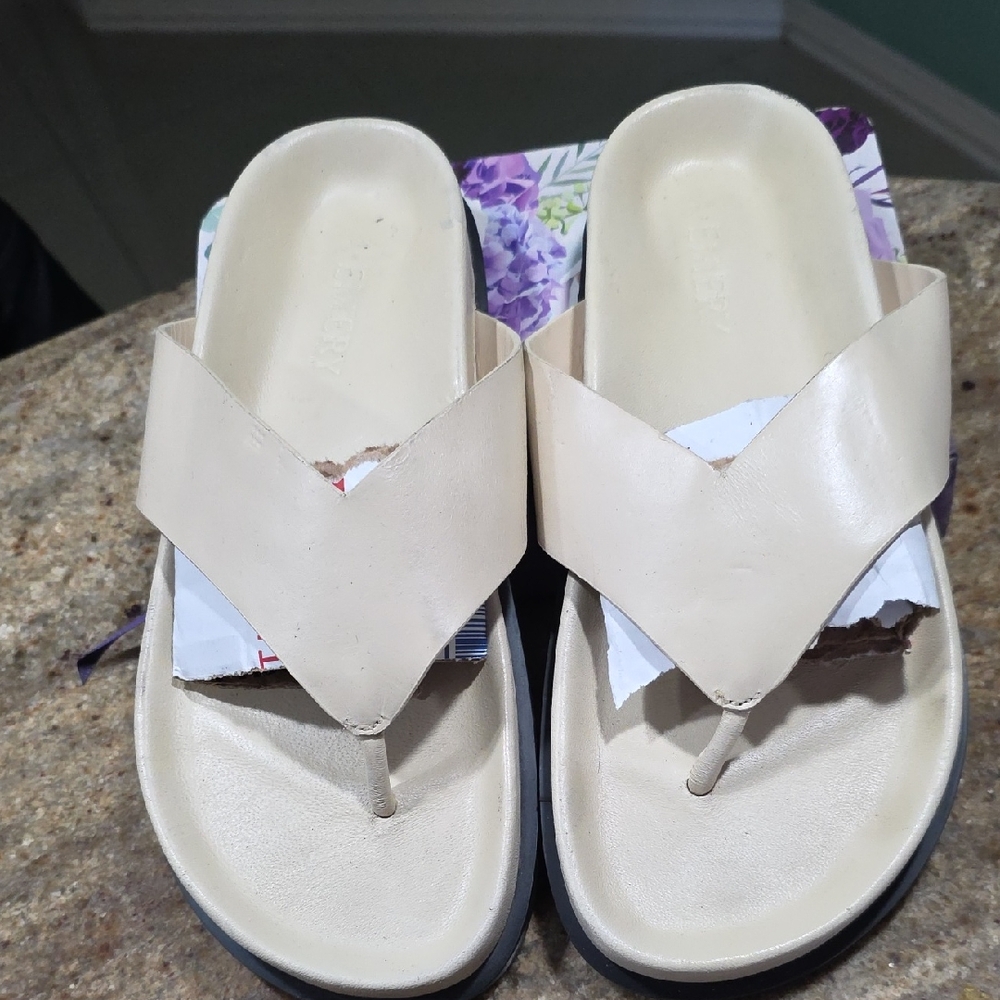 Women’s Cream Thong Sandals - Comfortable Everyday Flip Flops